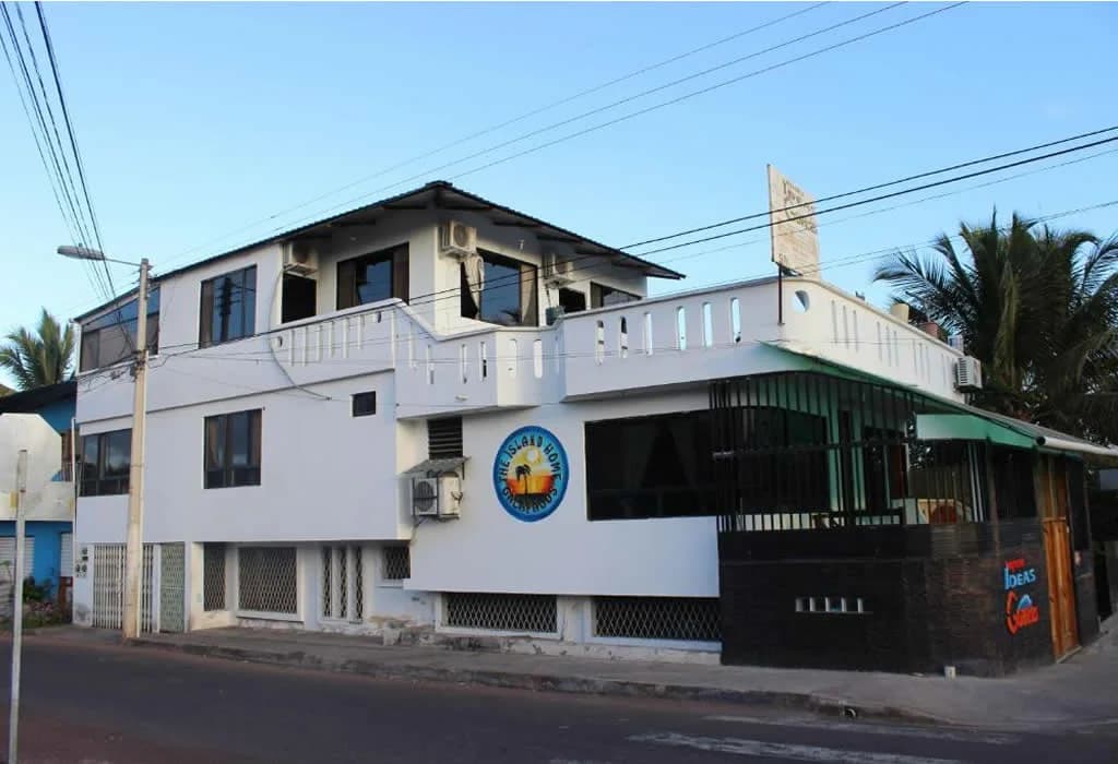 Single Room in Puerto Ayora, Galápagos 4